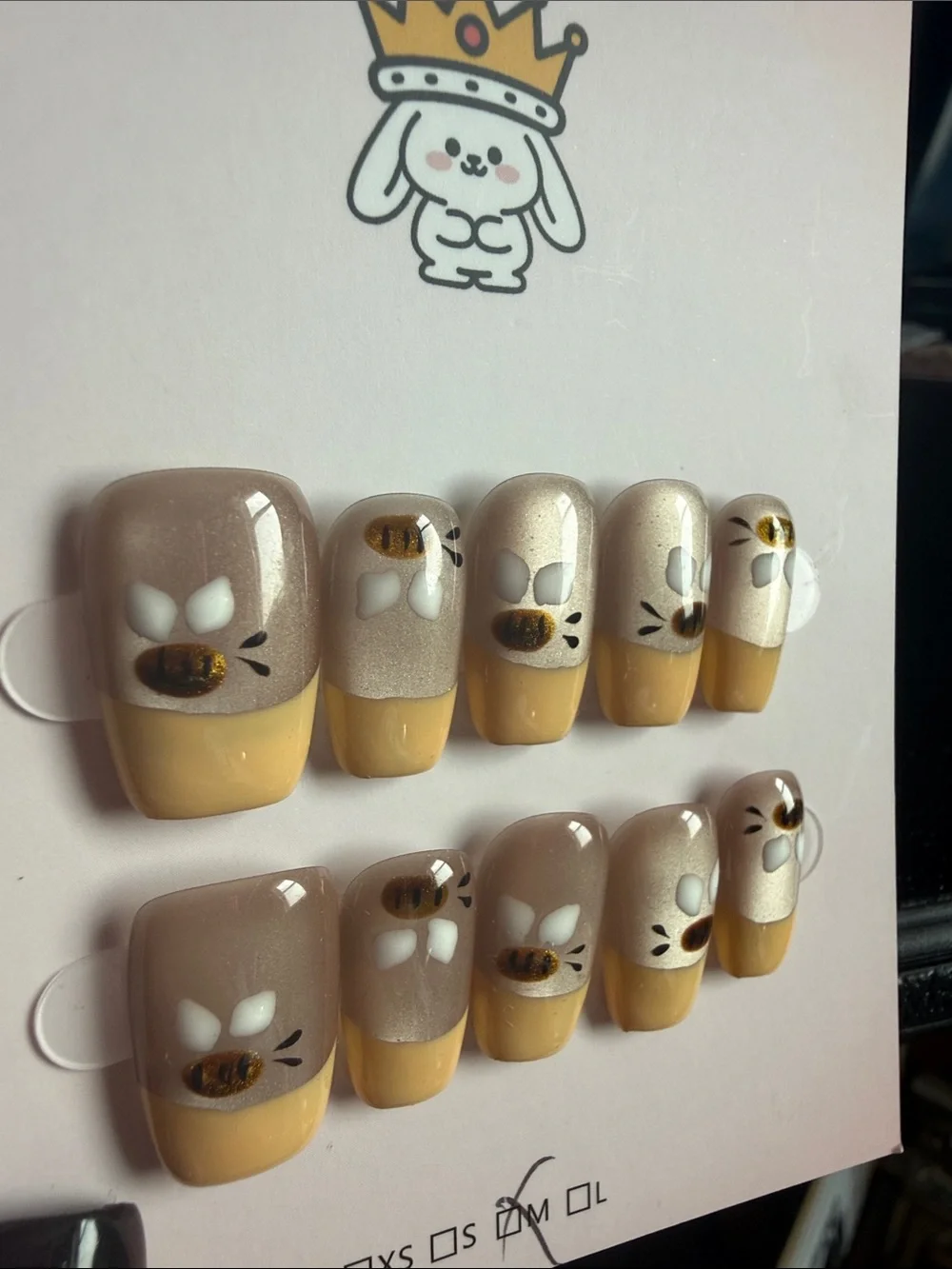 Cute Bee Accent Press-On Nails in Taupe & Yellow